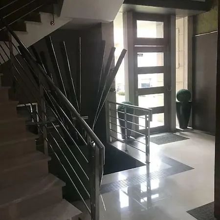 Lauremon شقة سانكسينكسو